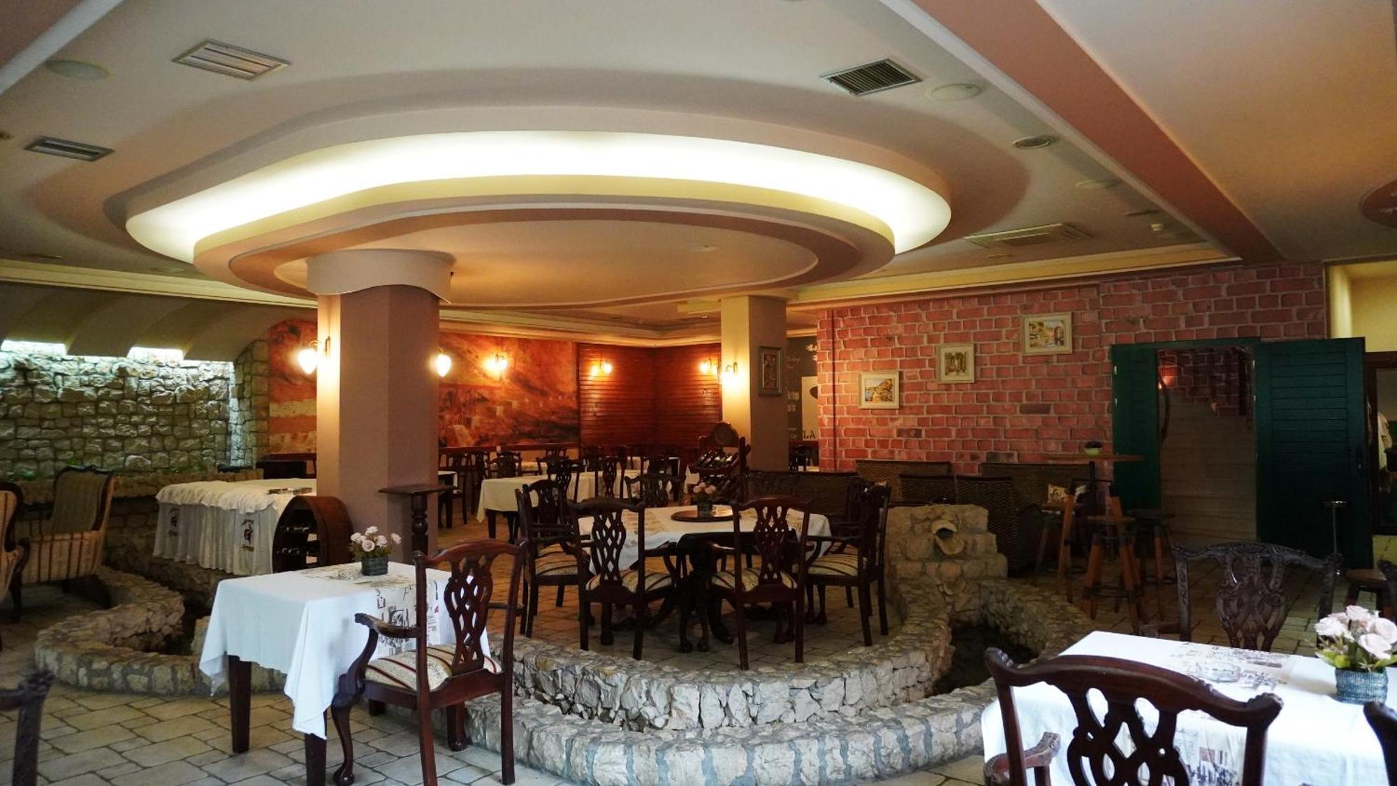 Hotel Vila Ivankovic Buna Εξωτερικό φωτογραφία