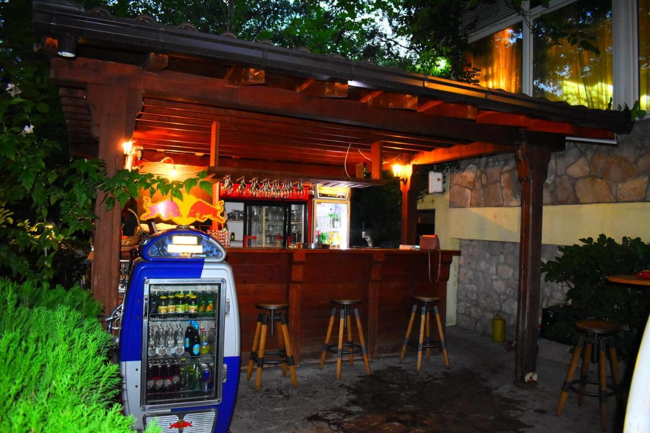 Hotel Vila Ivankovic Buna Εξωτερικό φωτογραφία
